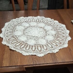 Beautiul Crocheted White Lace Round Table Mat Or Centerpiece Mat.